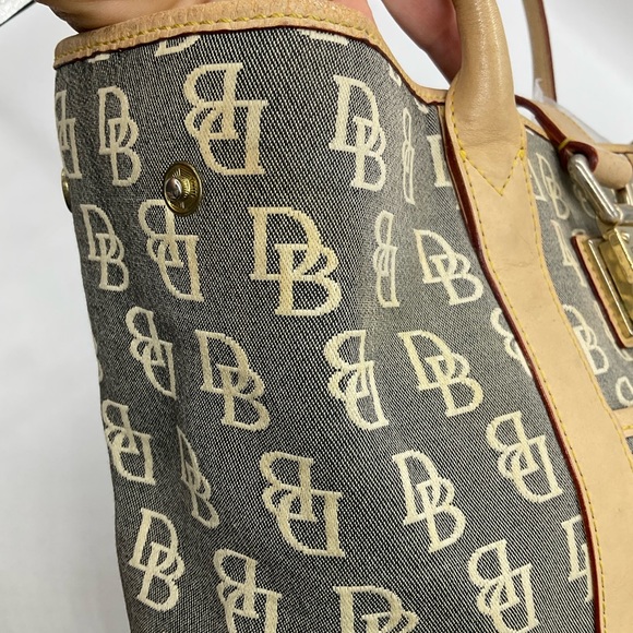 DOONEY AND BOURKE SHOULDER BAG - Picture 6 of 12